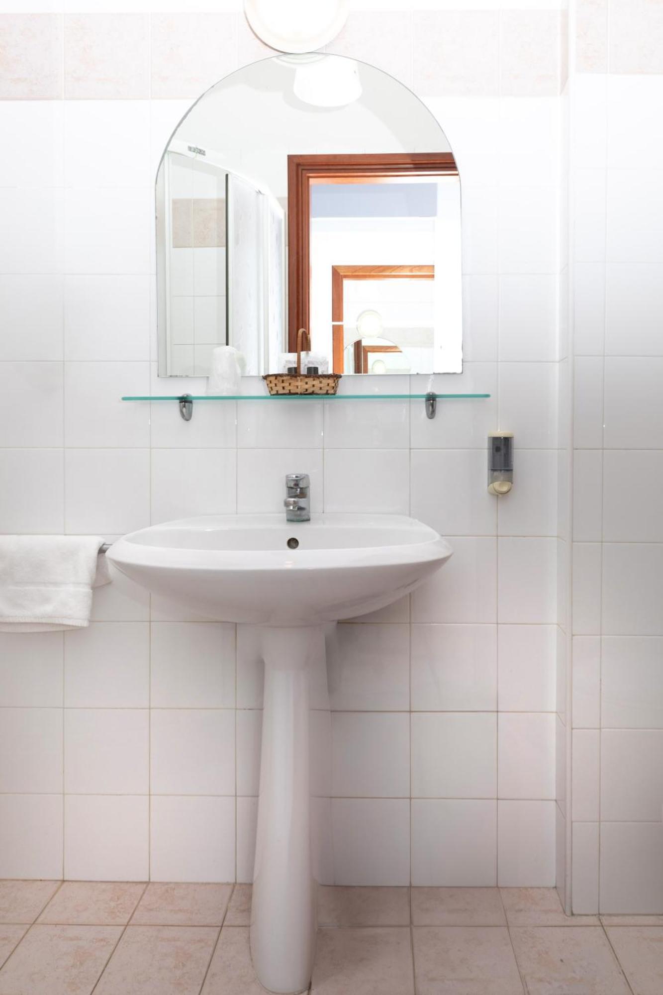 Hotel La Perla Rimini Kültér fotó