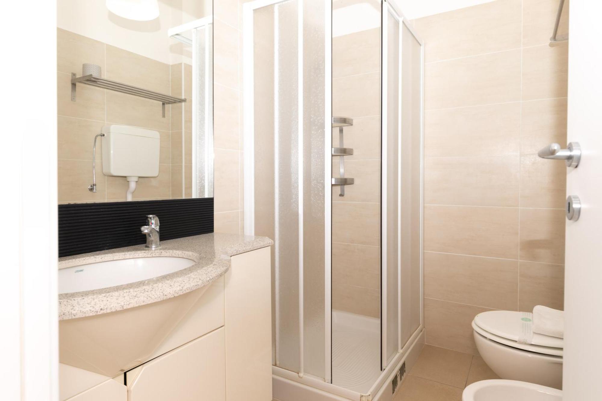 Hotel La Perla Rimini Kültér fotó