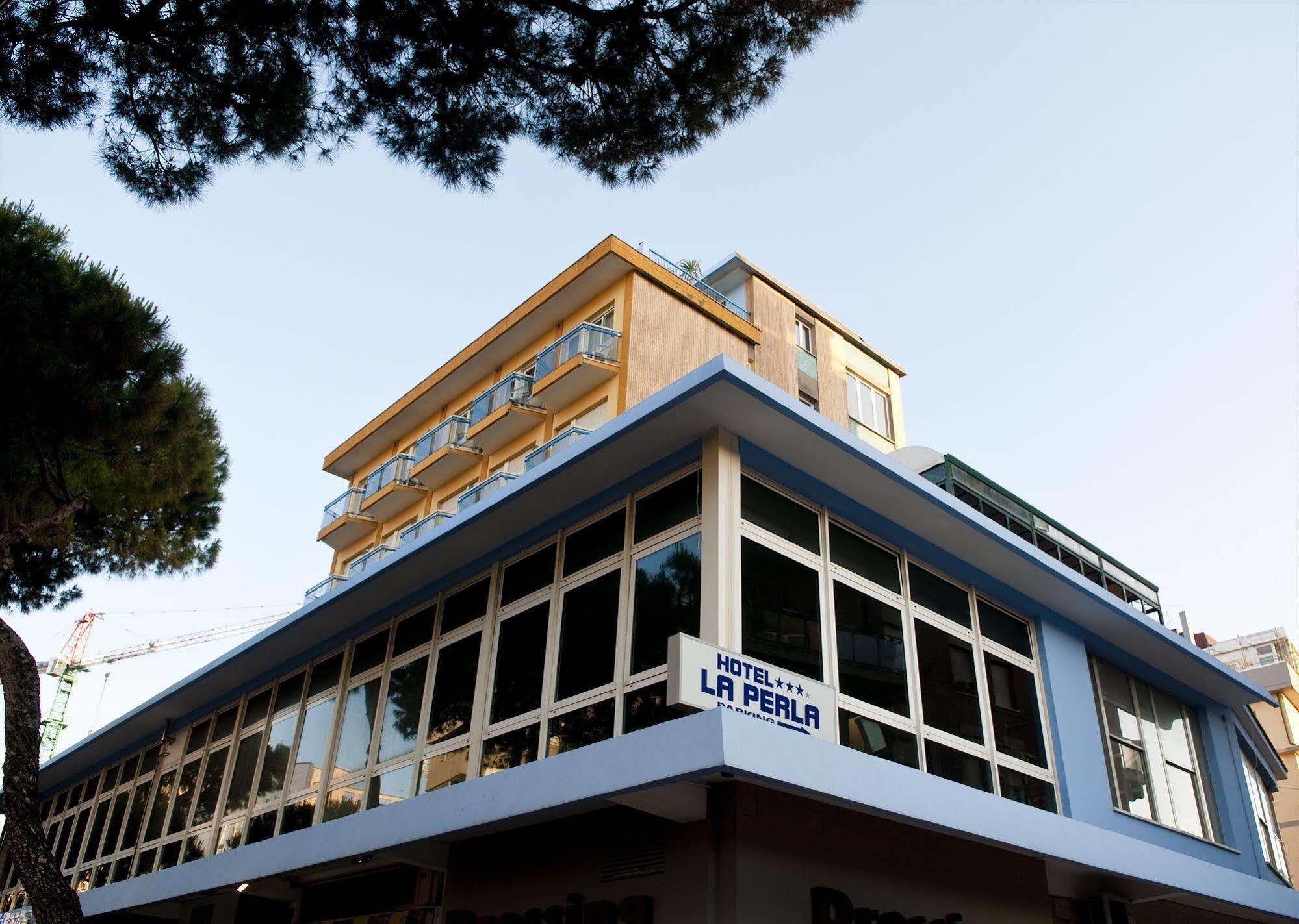 Hotel La Perla Rimini Kültér fotó